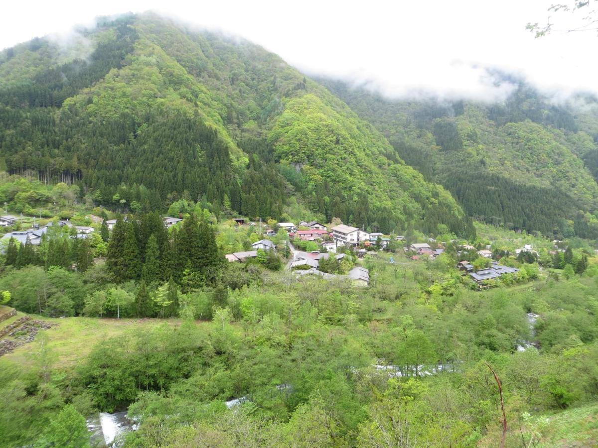 Yumoto Choza Hotel Такаяма Екстериор снимка